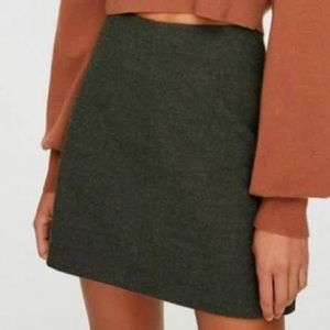 WILFRED ARITZIA GREEN OLIVE ESSONNE MINI SKIRT WOOL